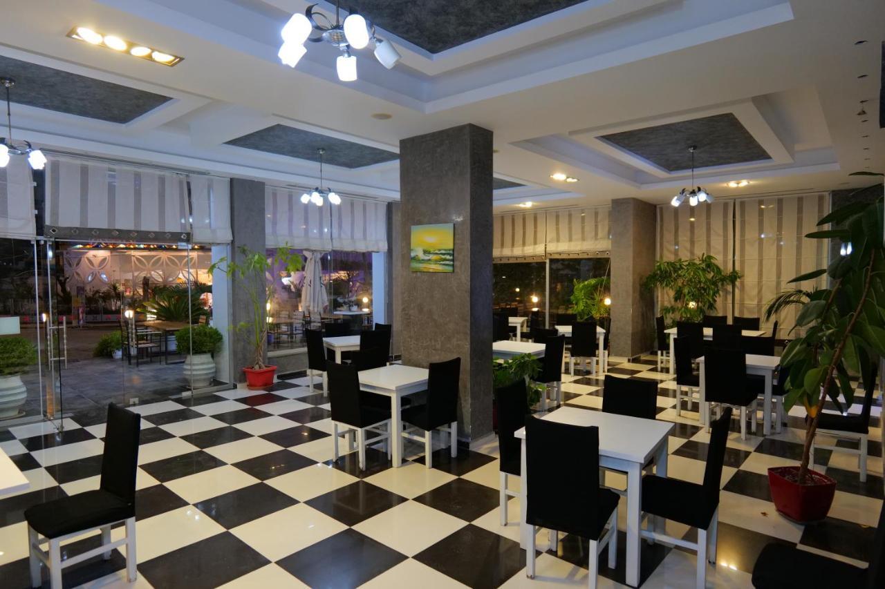 Hotel Dior Sarandë Exterior foto